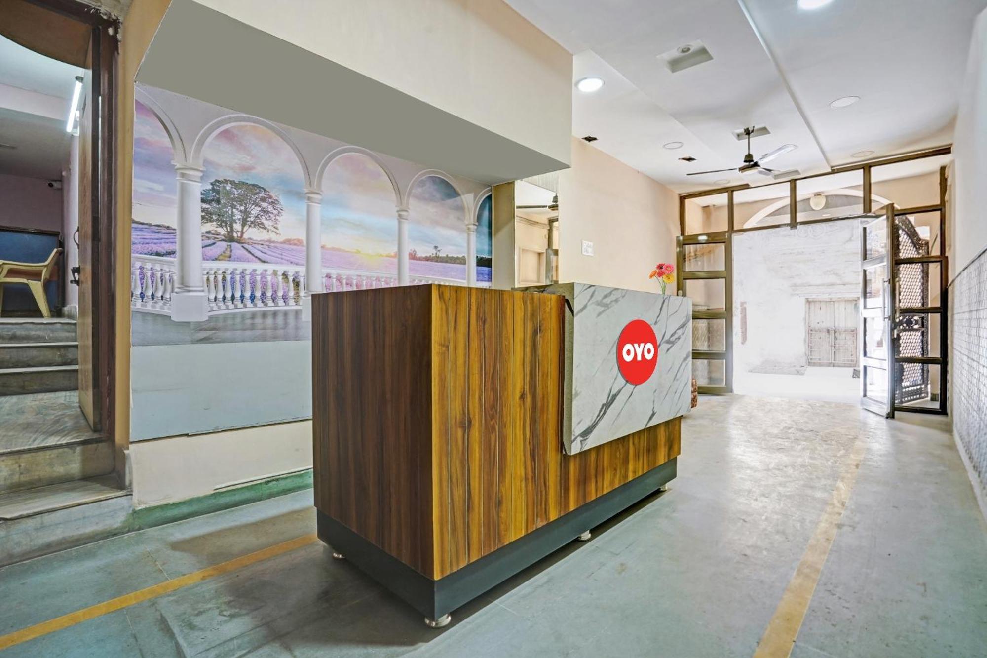Hotel O B N Palace Rāipur Esterno foto