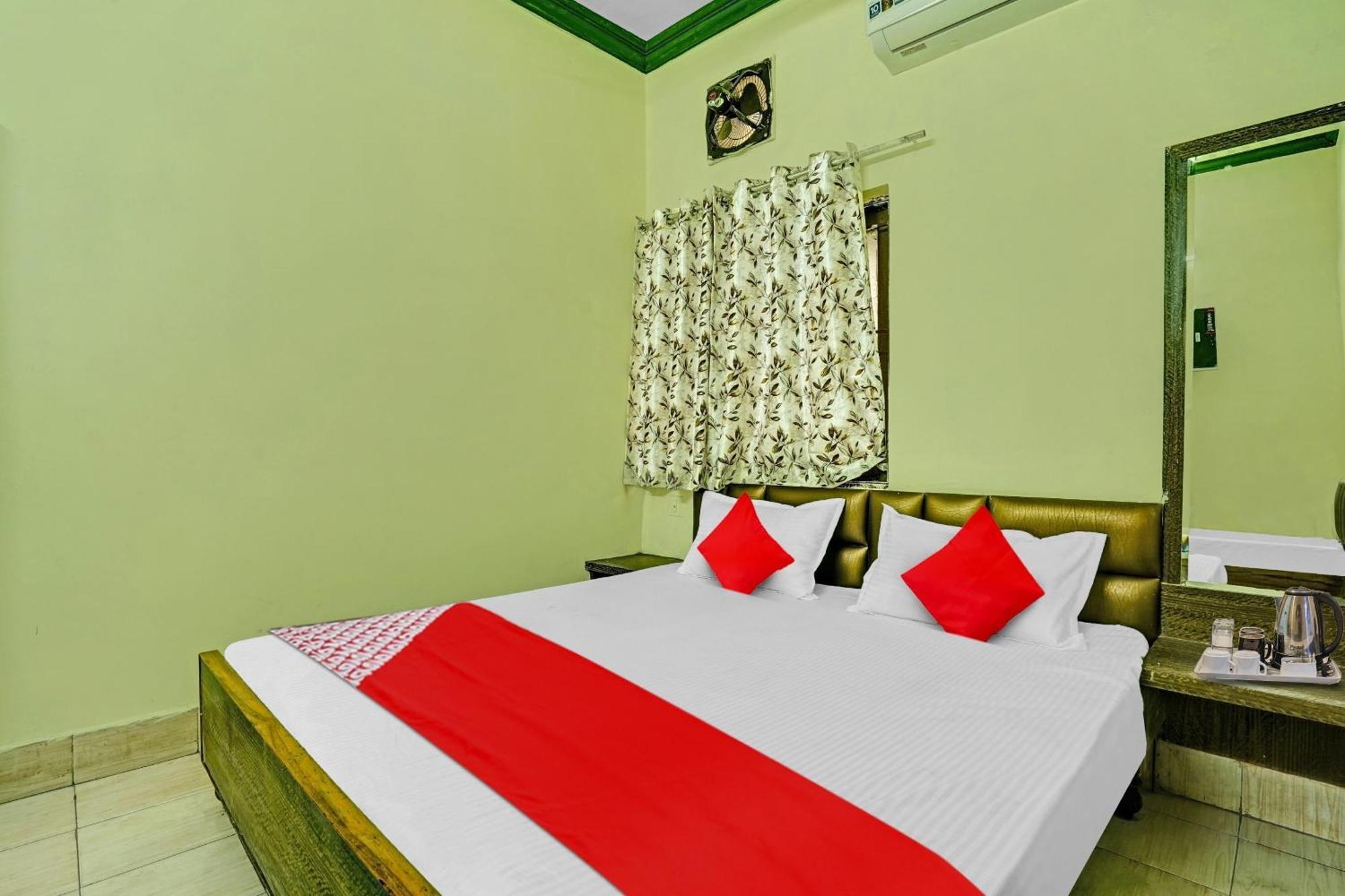 Hotel O B N Palace Rāipur Esterno foto