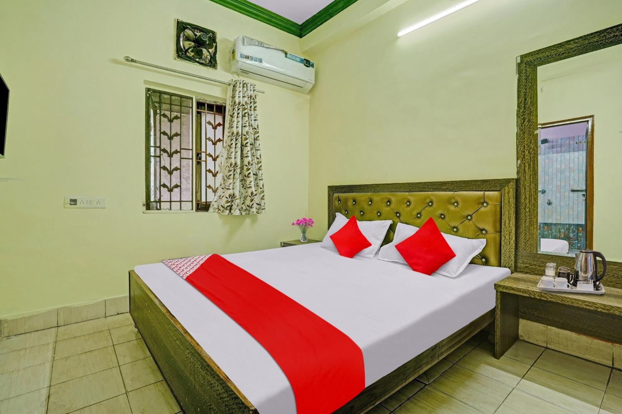 Hotel O B N Palace Rāipur Esterno foto