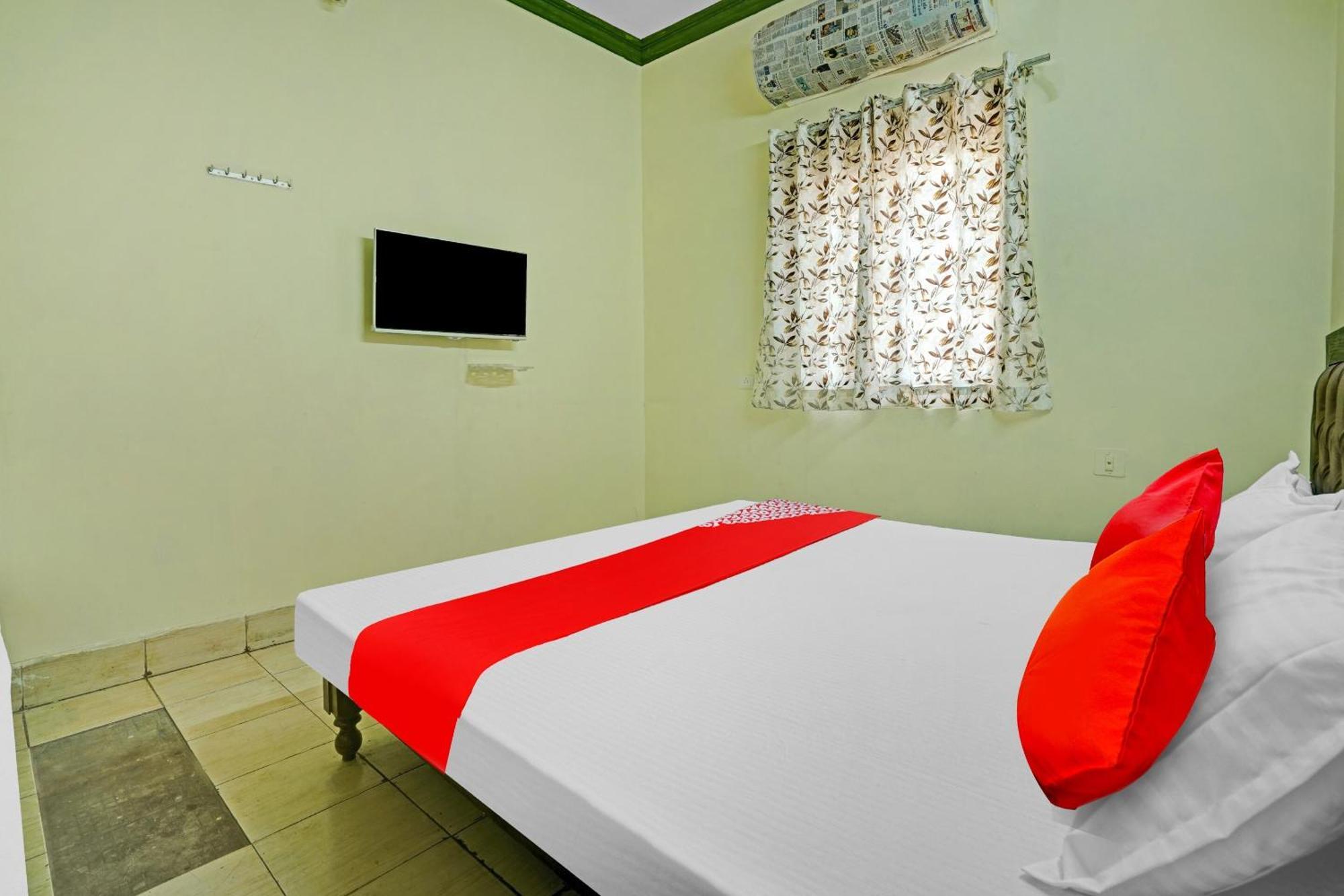 Hotel O B N Palace Rāipur Esterno foto